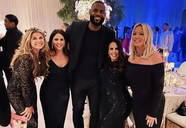 艾顿成为内, 本级转折, 他选择执行 艾顿成为内, 本级转折, 他选择执行